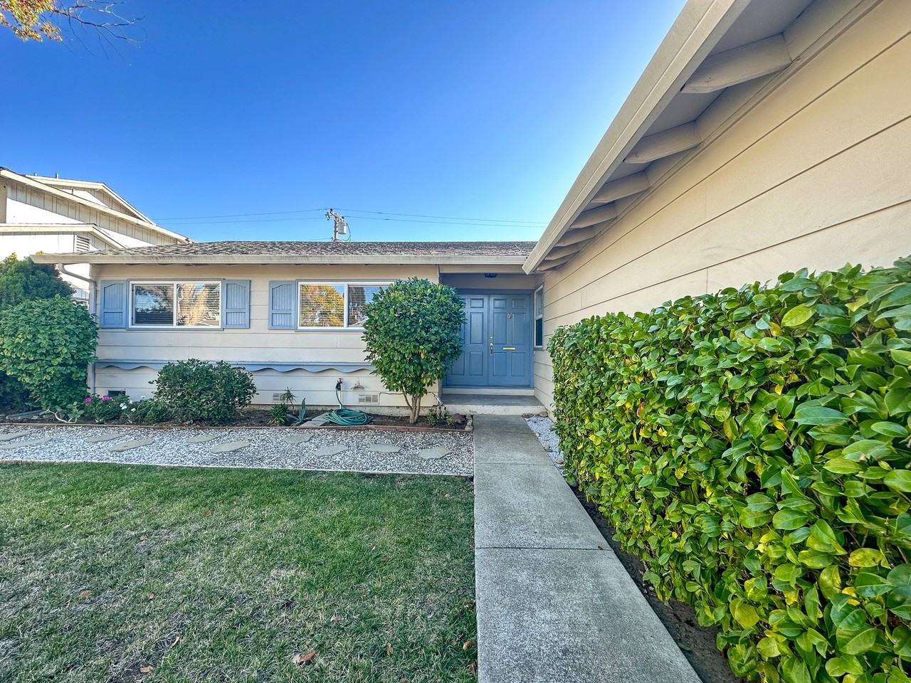 2147 La Miel Way - Photo 2 of 22