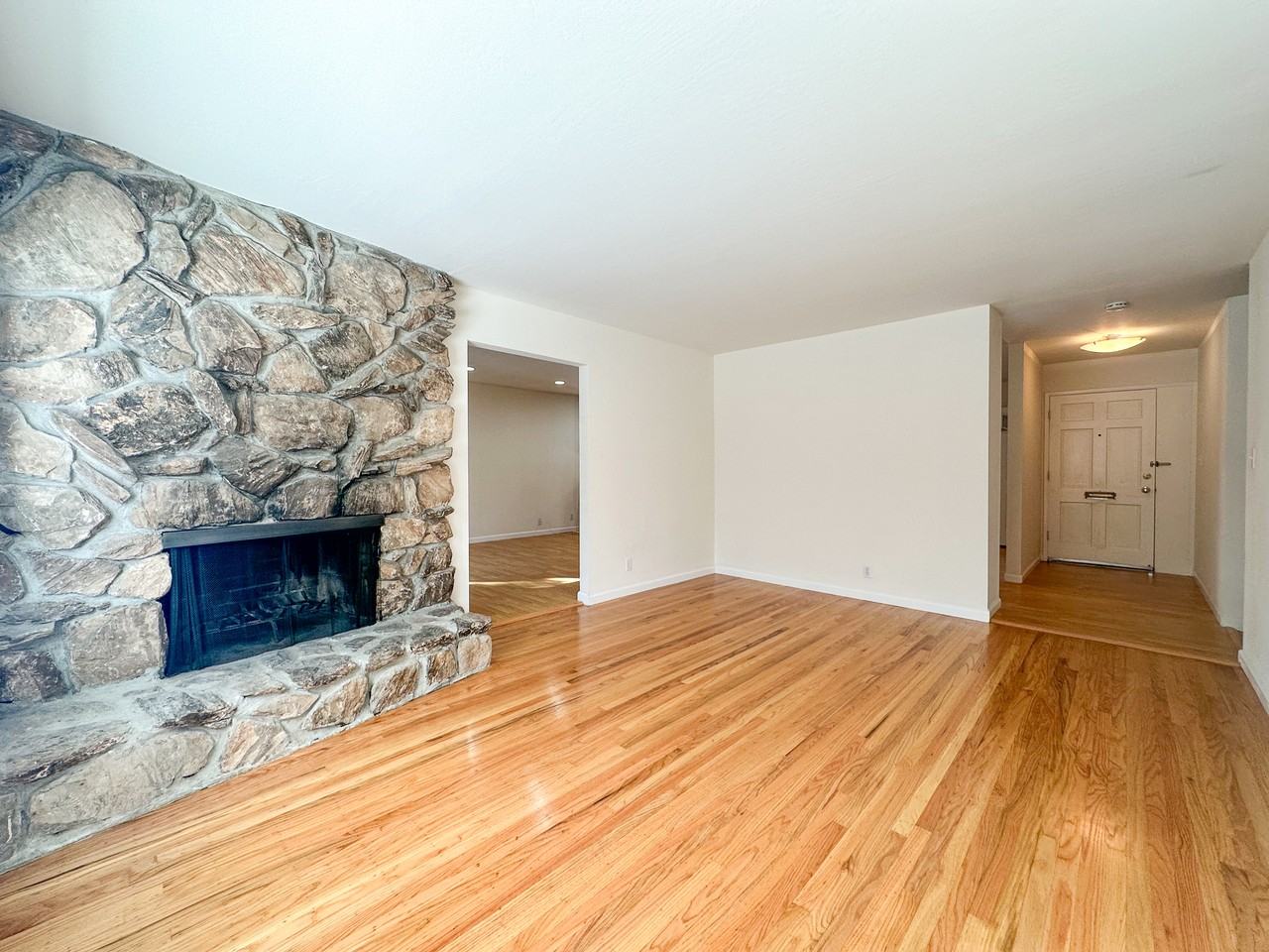 2147 La Miel Way - Photo 3 of 22