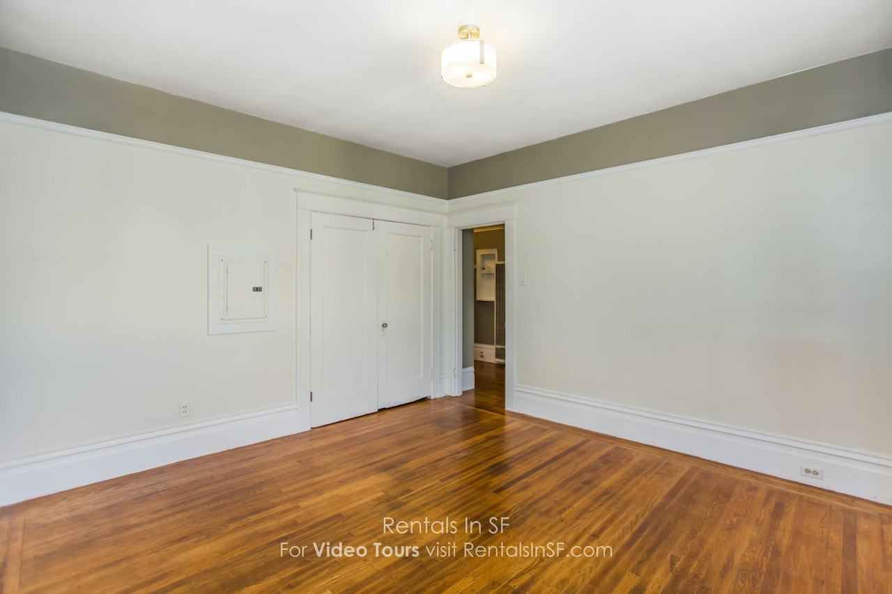 1557 Washington St #A - Photo 4 of 19