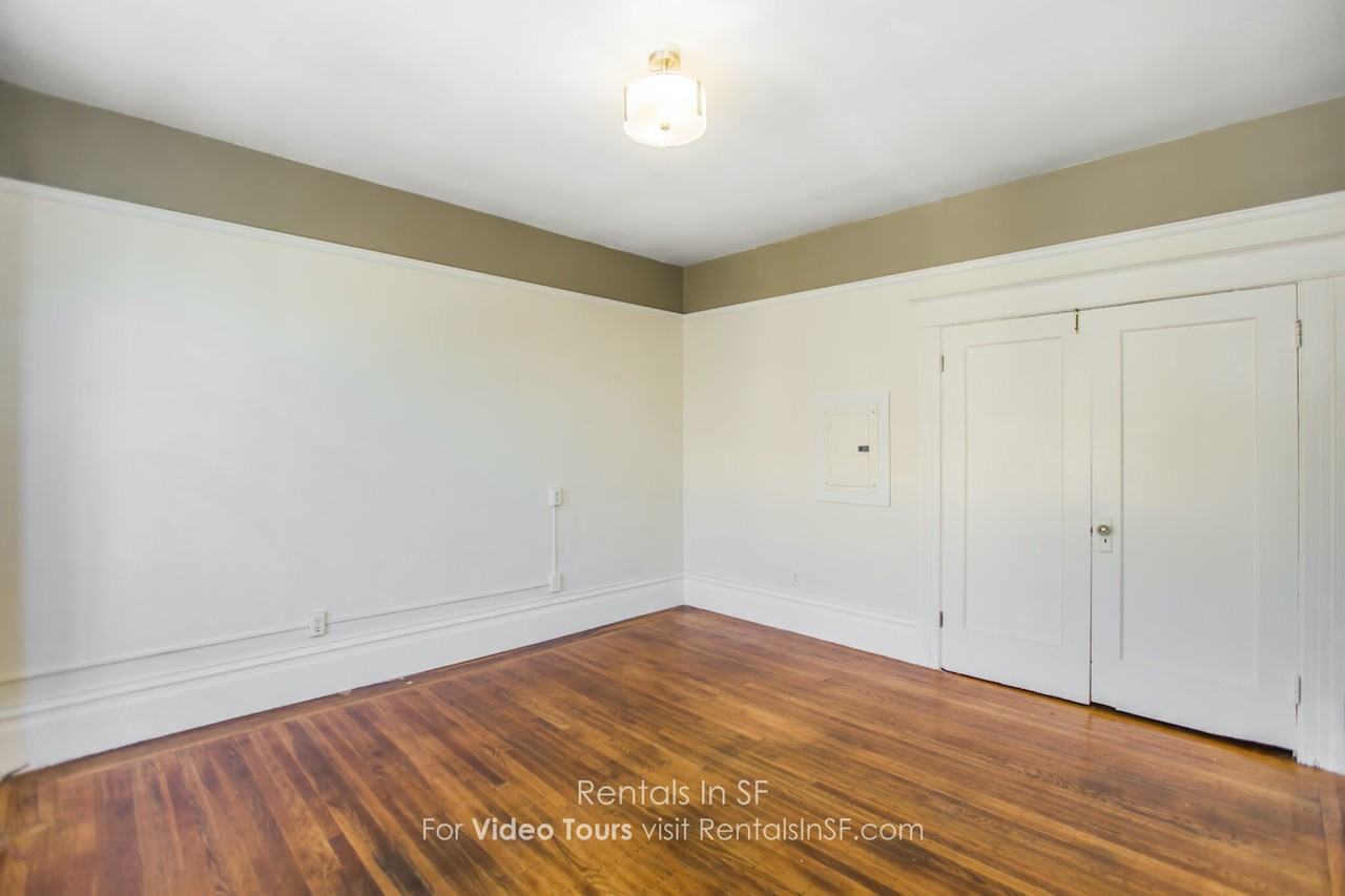 1557 Washington St #A - Photo 5 of 19