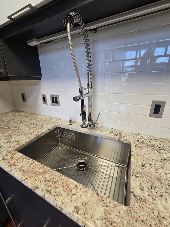 715 Tremont Street - Photo 5 of 8