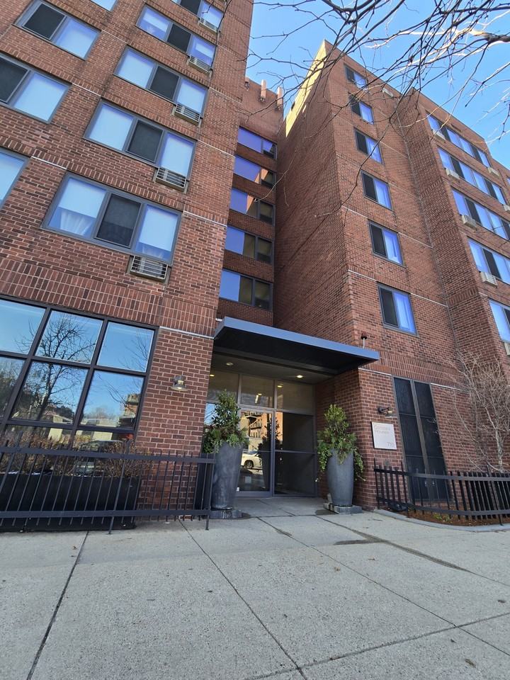 715 Tremont Street - Photo 6 of 8