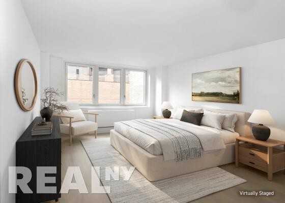 E 34th St #905 - Photo 3 of 6