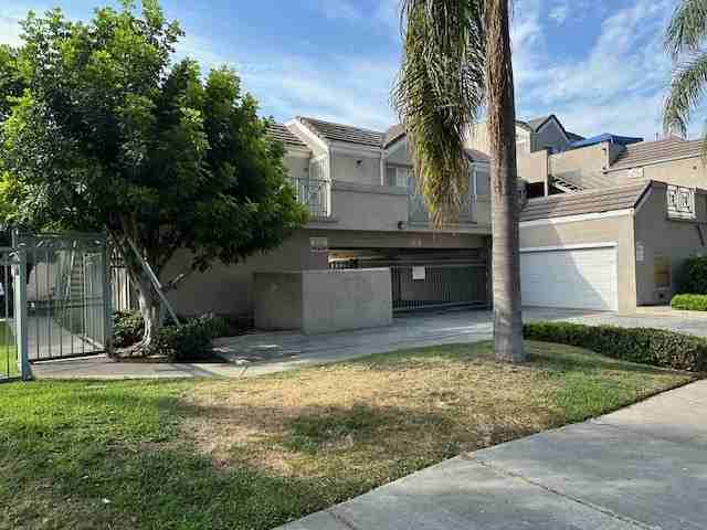 820 N Magnolia Avenue - Photo 2 of 11