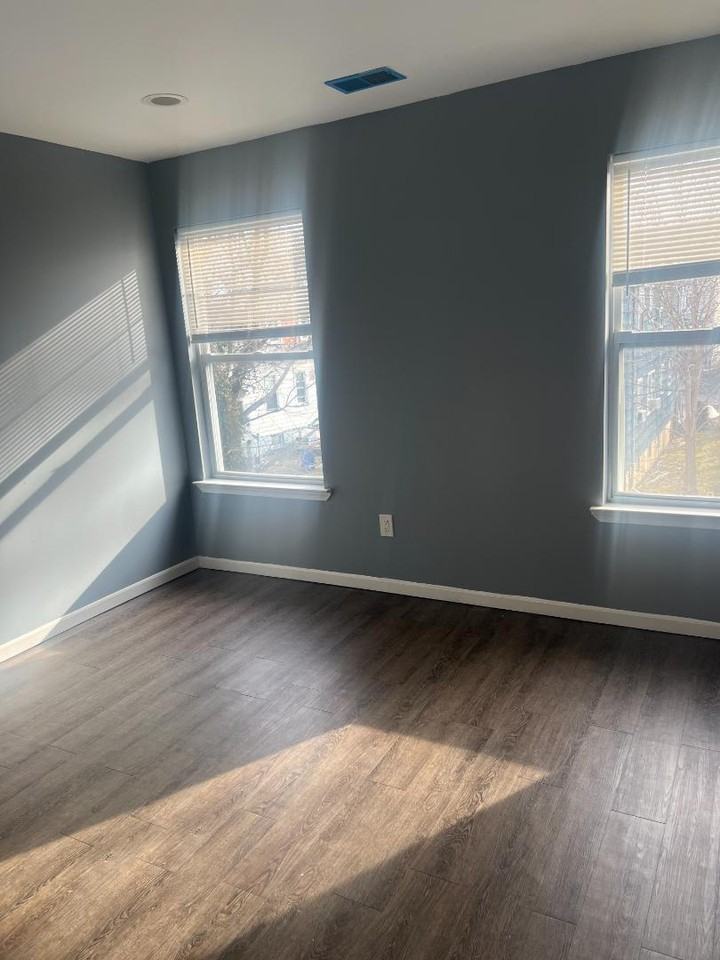 4 Derby St - Photo 2 of 18