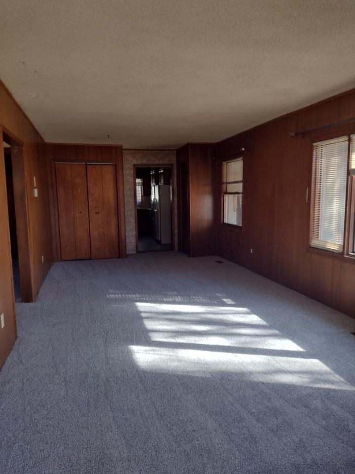 2620 E 2nd Ave - Photo 3 of 12