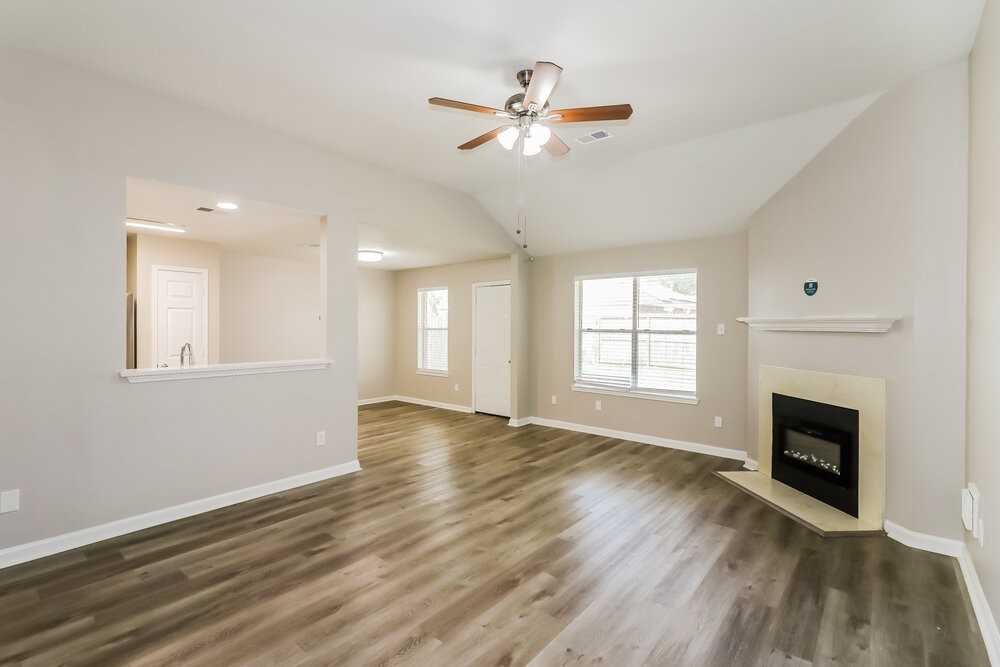 4509 Fox Run St - Photo 4 of 16