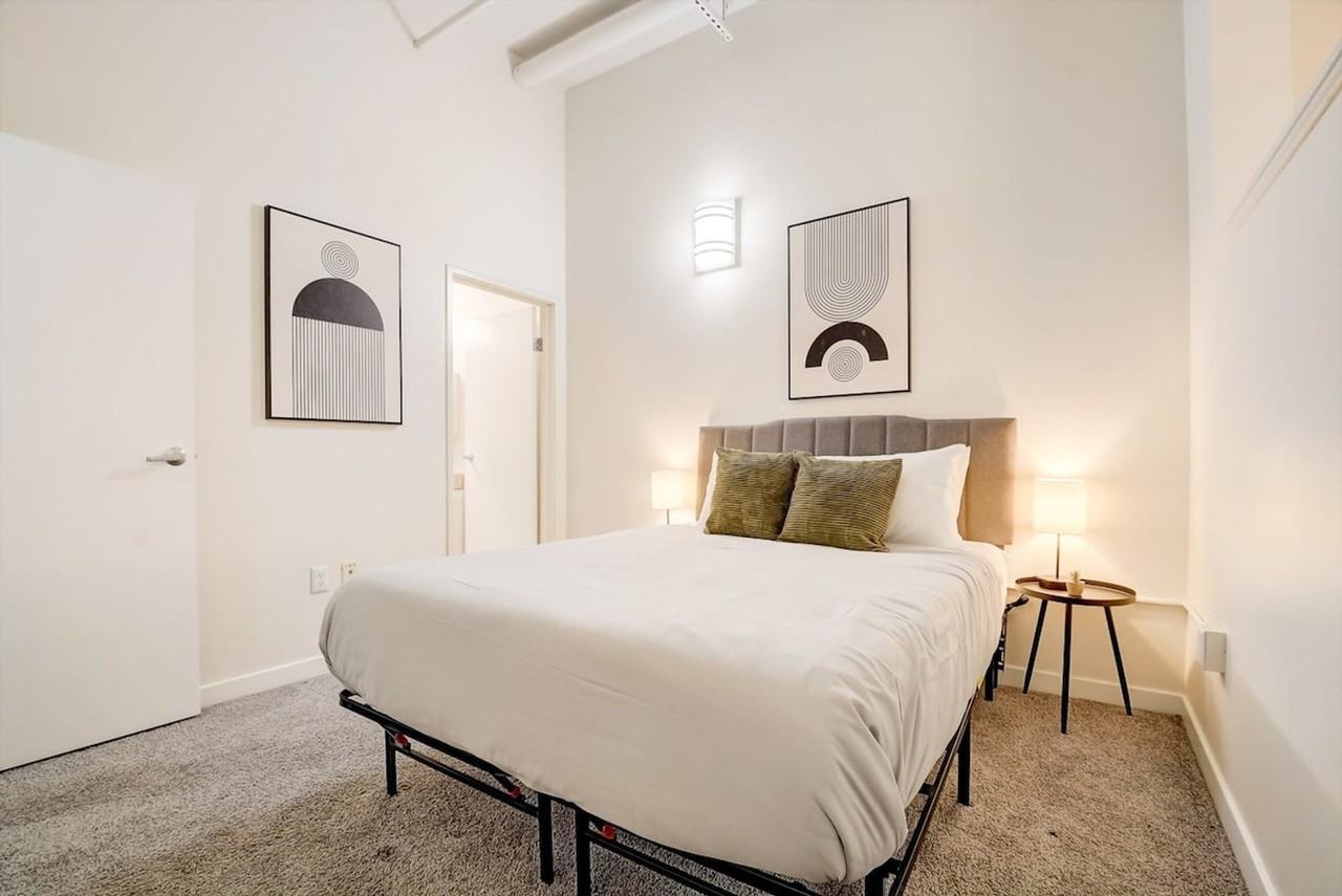 50 North Illinois Street - Photo 5 of 35