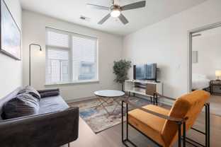 633 E Main St - Photo 1 of 1