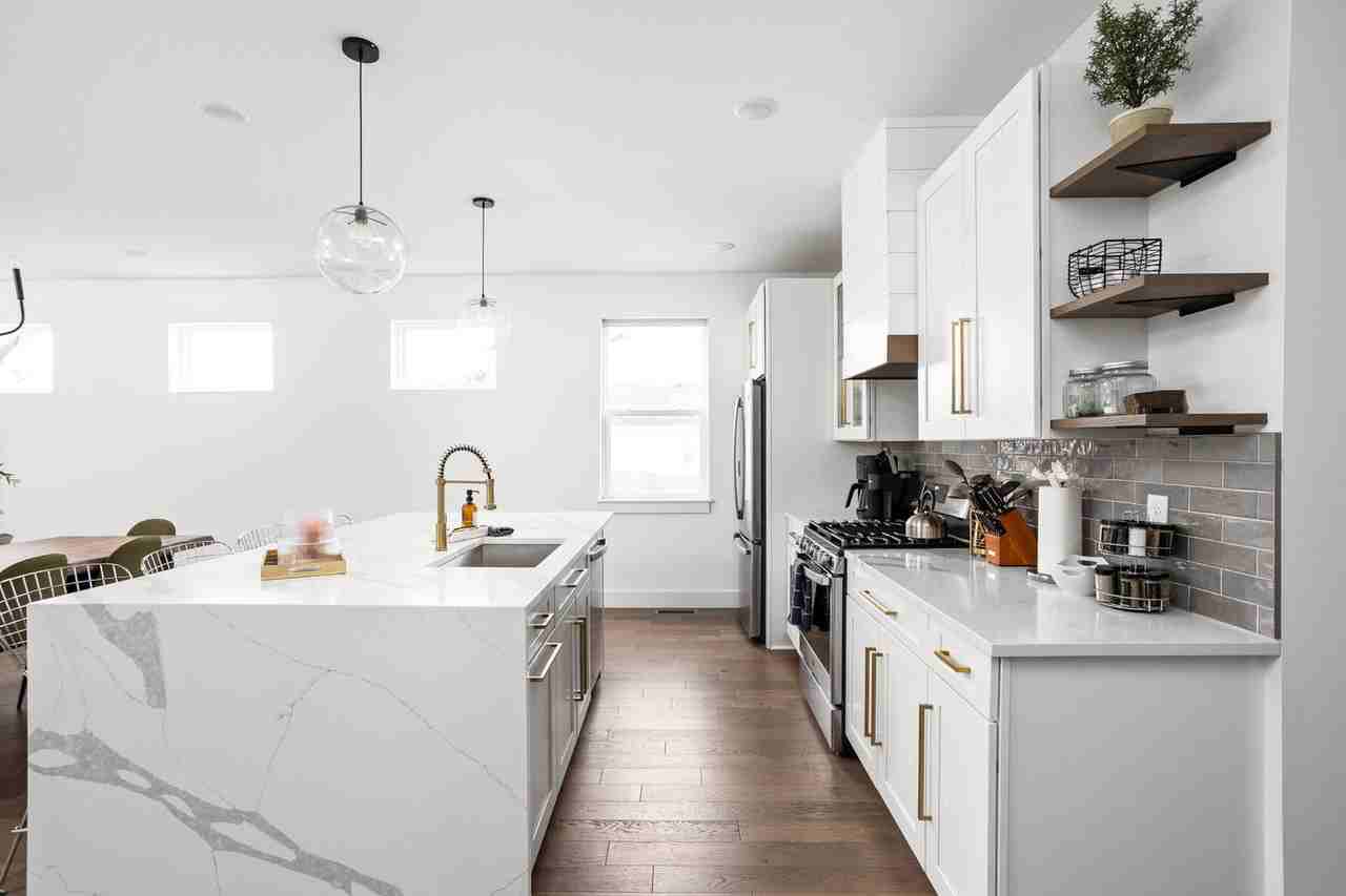 1409 Linden St #1028898P - Photo 7 of 38