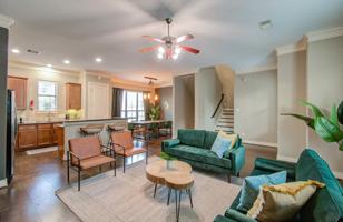 featured image of 4001 Dallas St