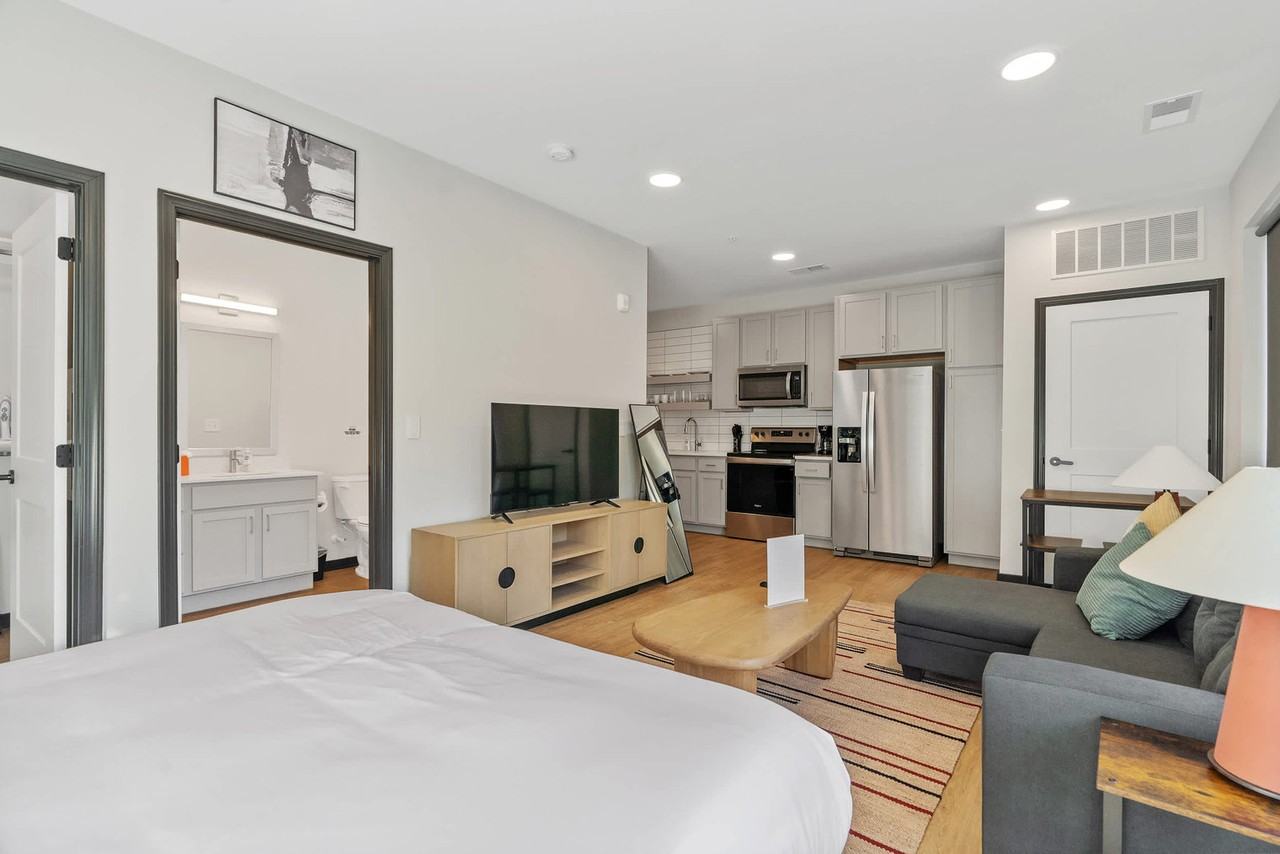 E Michigan St #1032103P - Photo 3 of 15