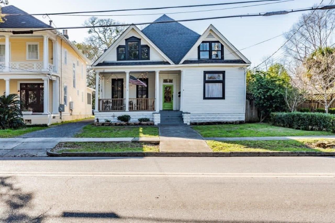 57 North Ann Street - Photo 5 of 89