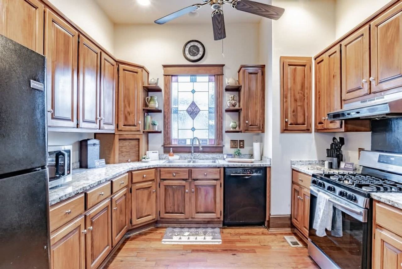 1754 Hunter Ave #1043550P - Photo 3 of 50