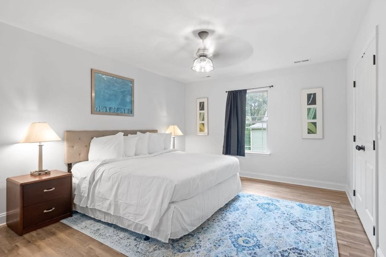 3705 Hoyt Street - Photo 4 of 88