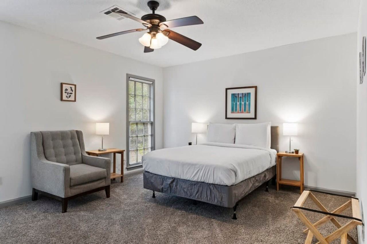 4318 White Acres Rd #1043851P - Photo 3 of 50