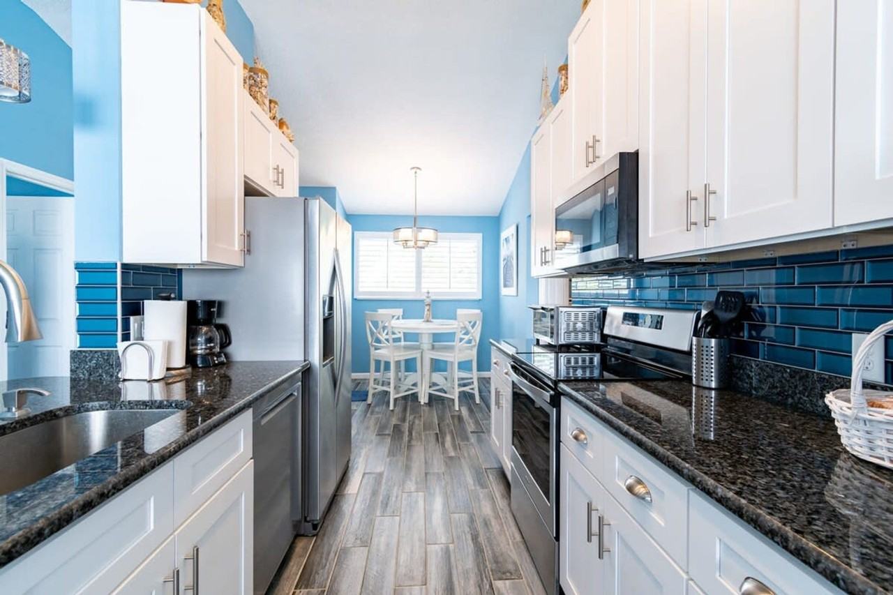 516 Beach Park Ln #1044375P - Photo 2 of 43