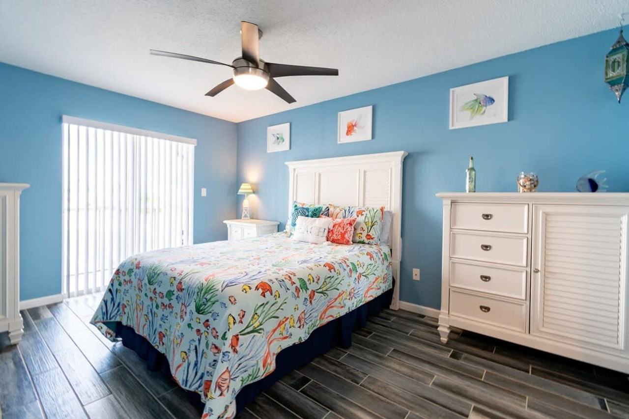 516 Beach Park Ln #1044375P - Photo 6 of 43