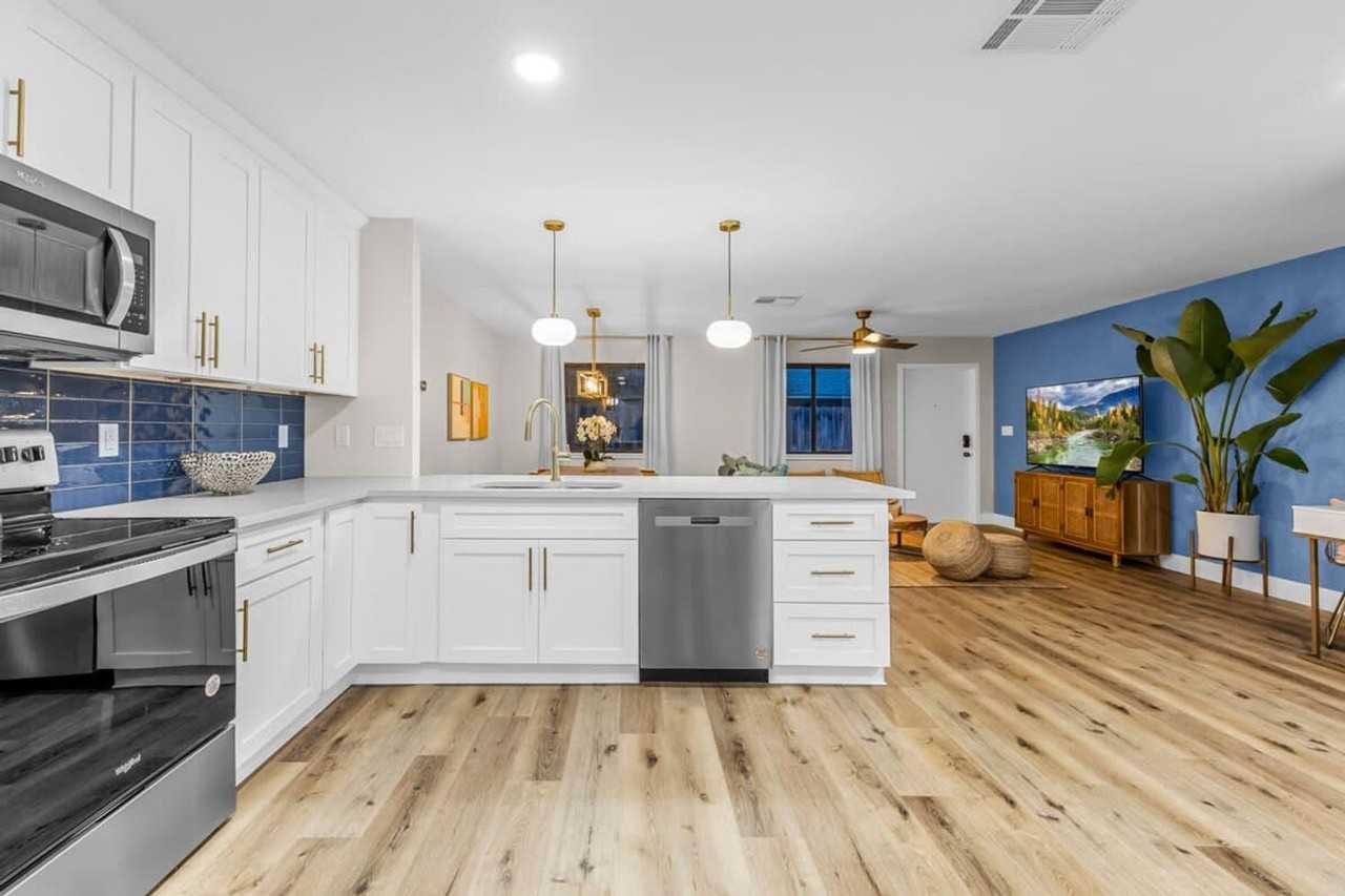 427 Jefferson Ave #1044407P - Photo 3 of 34