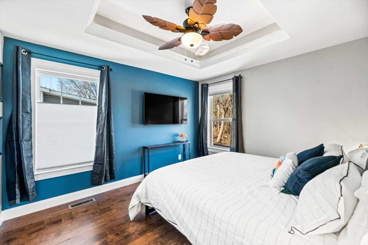 2504 Harvey St #1049678P - Photo 3 of 22