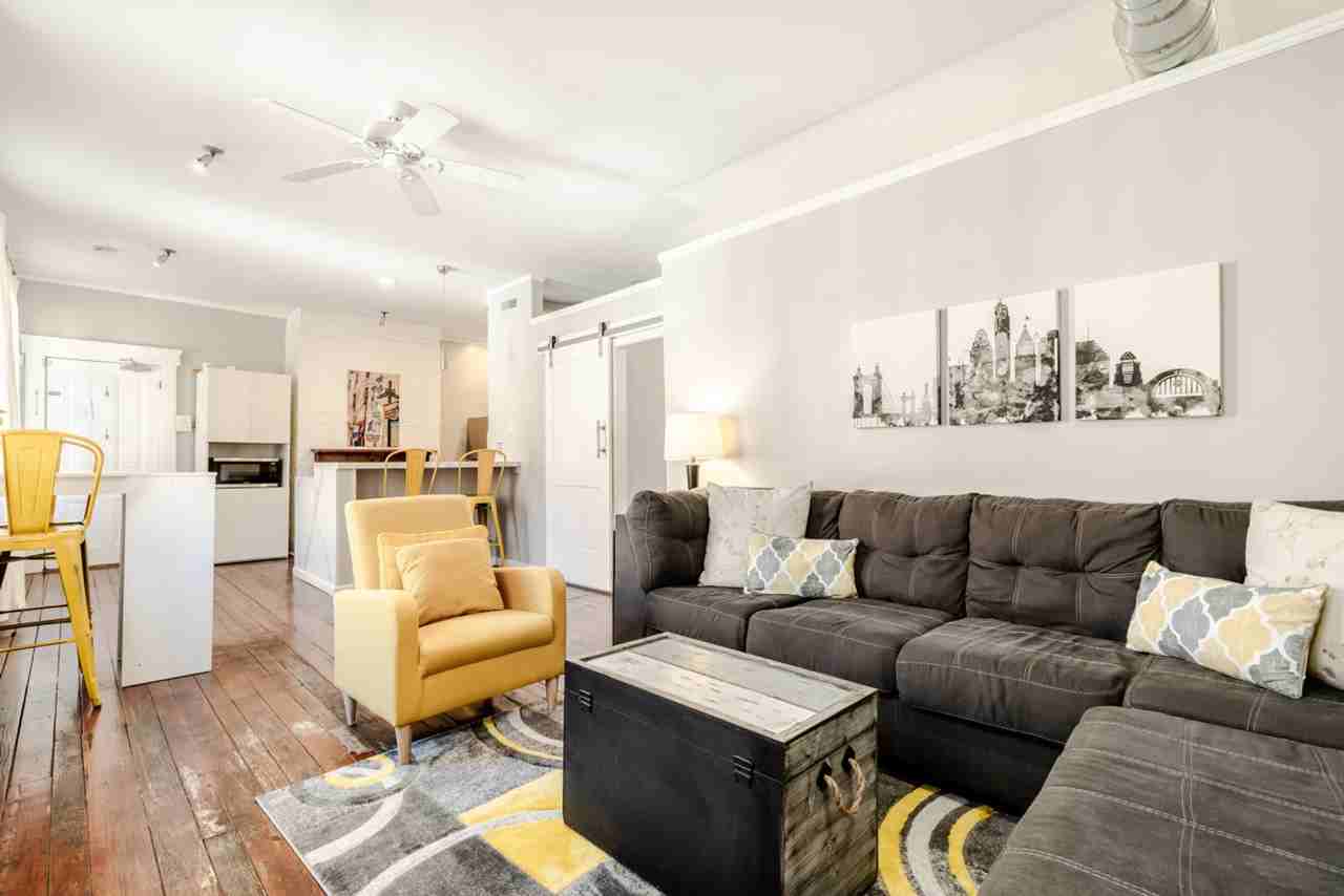 111 E 13th St #1056146P - Photo 2 of 27