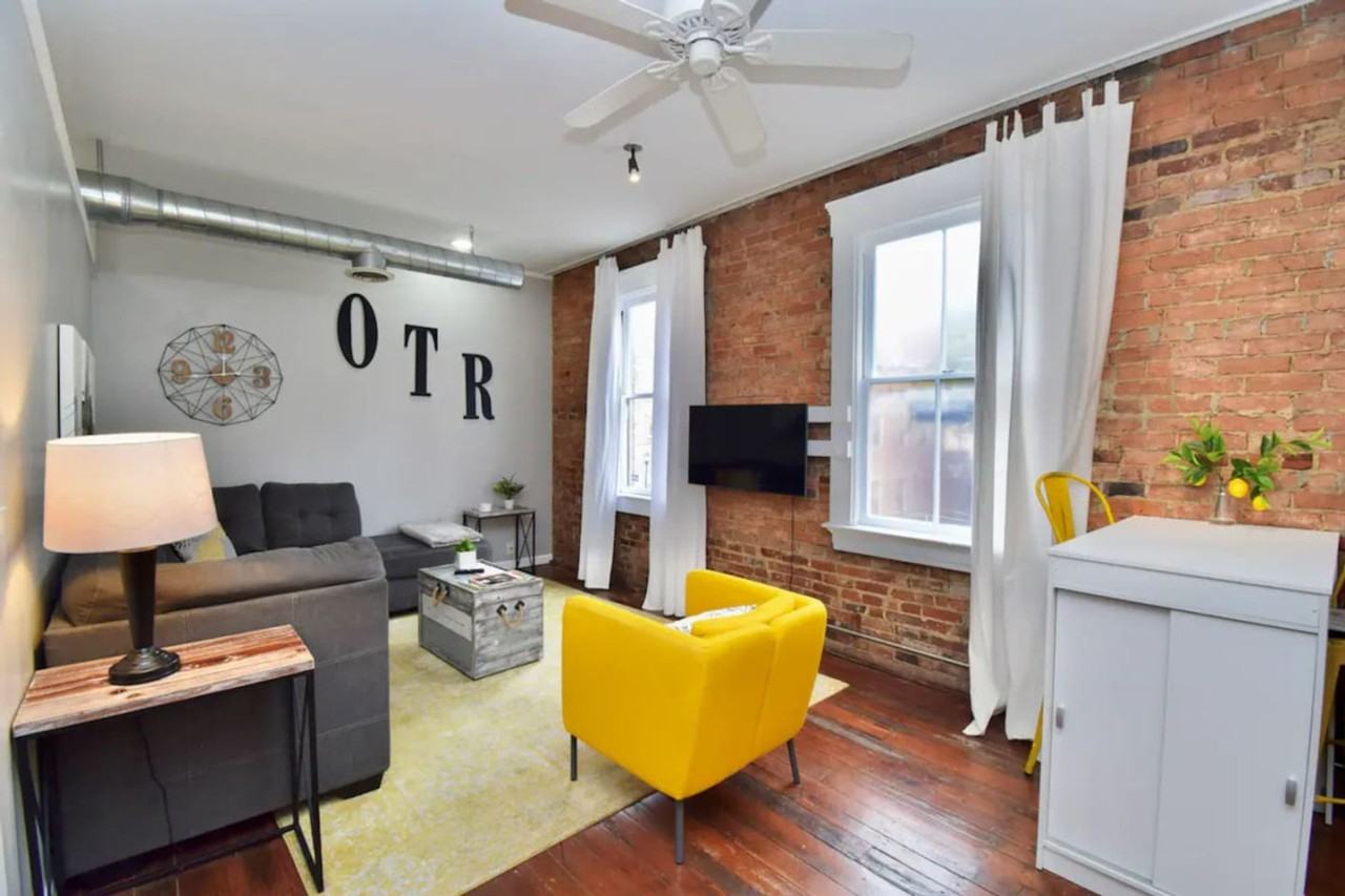 111 E 13th St #1056146P - Photo 7 of 27