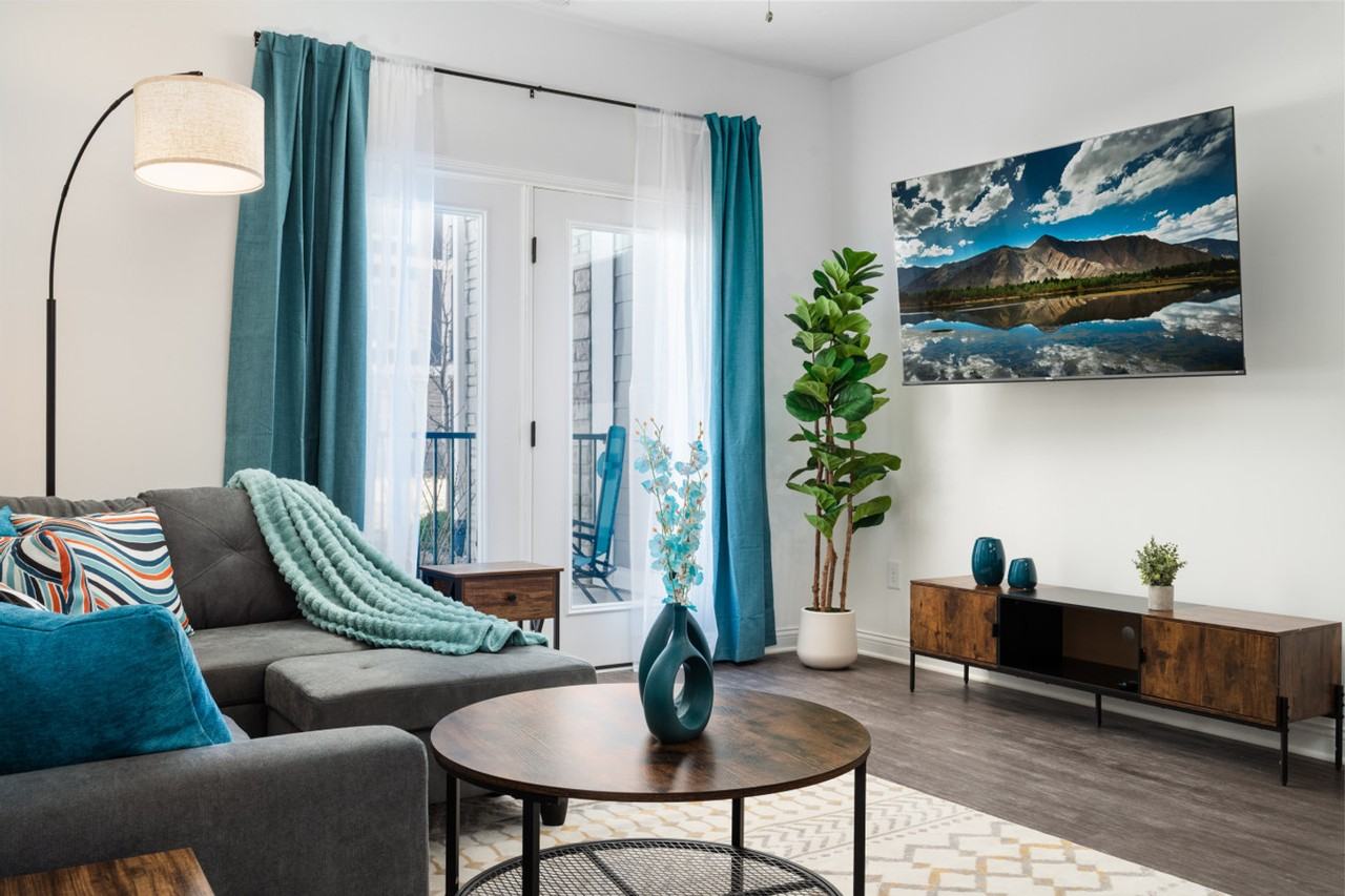 5861 Royal Ln #1058528P - Photo 2 of 39