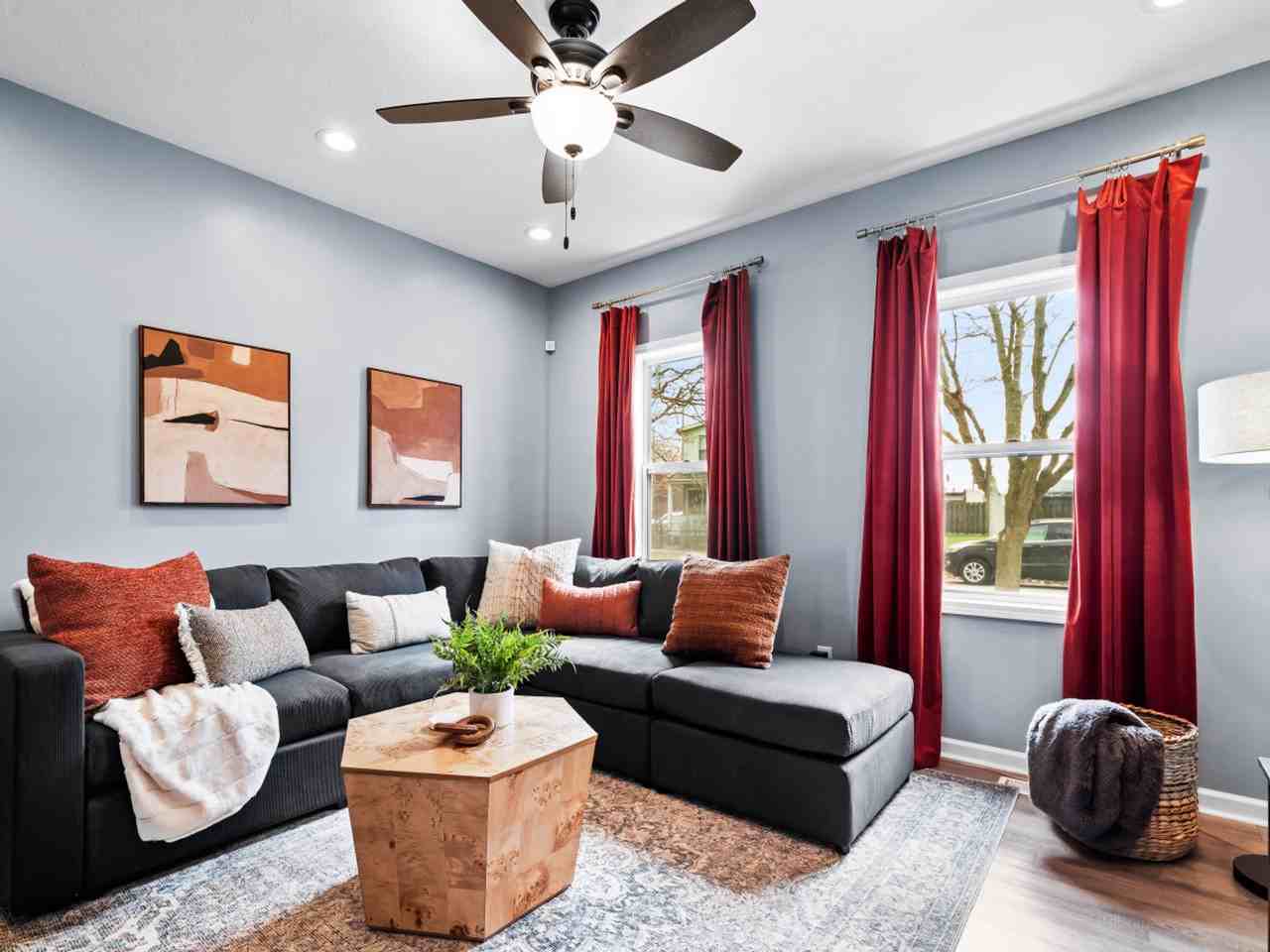 6110 Lawn Avenue #1061038P - Photo 5 of 44