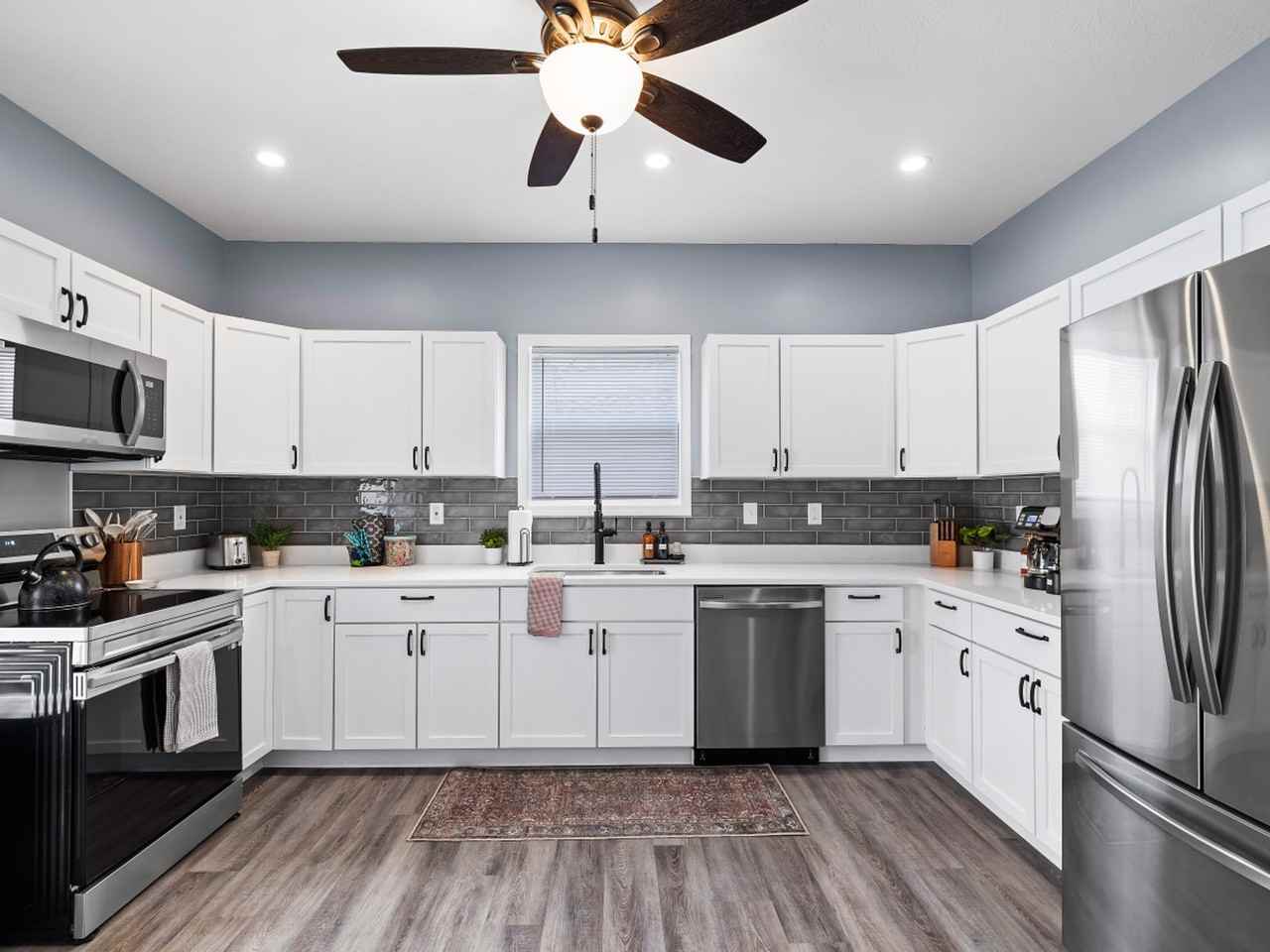 6110 Lawn Avenue #1061038P - Photo 3 of 44