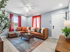 featured image of 1906 Leavitt Rd