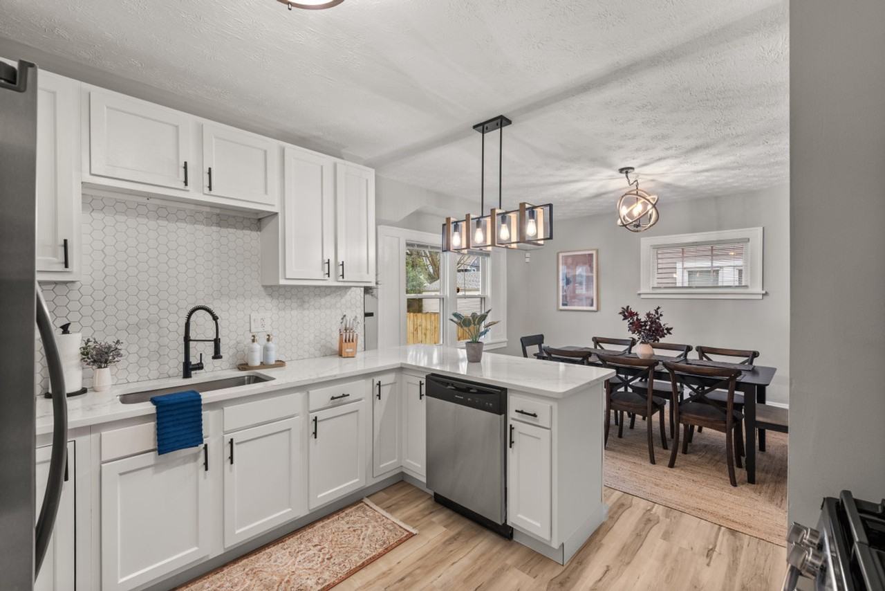 3457 W 128th St #1061089P - Photo 2 of 35