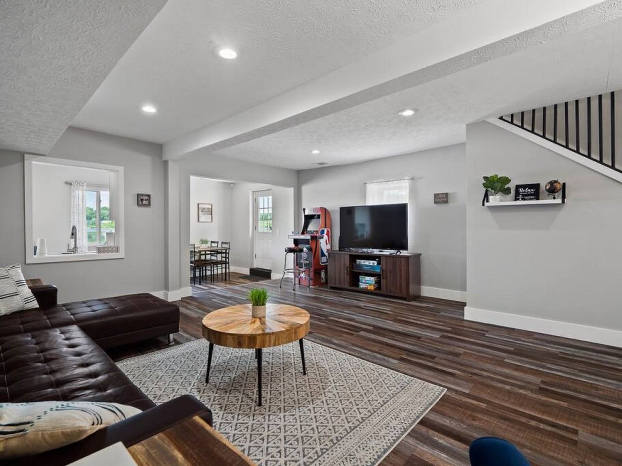 829 Portage Lakes Dr #1061191P - Photo 3 of 36