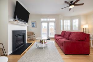 featured image of 318 26th St