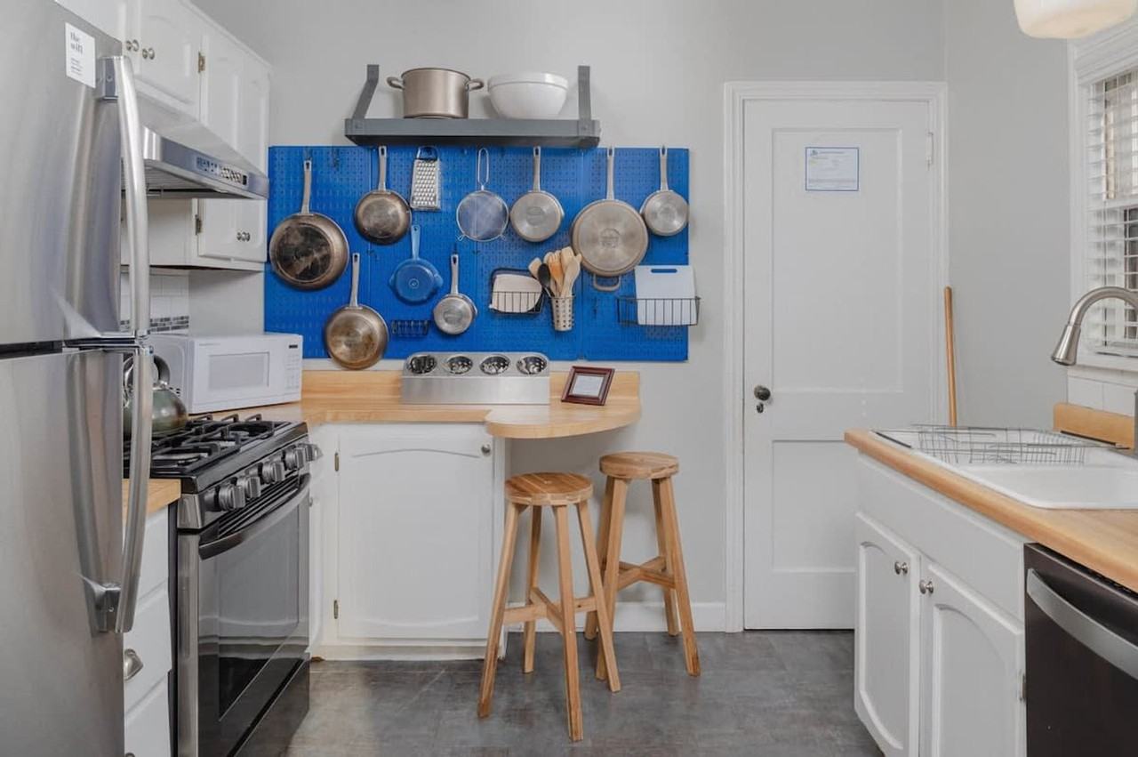 432 W Seymour St #1061612P - Photo 4 of 15