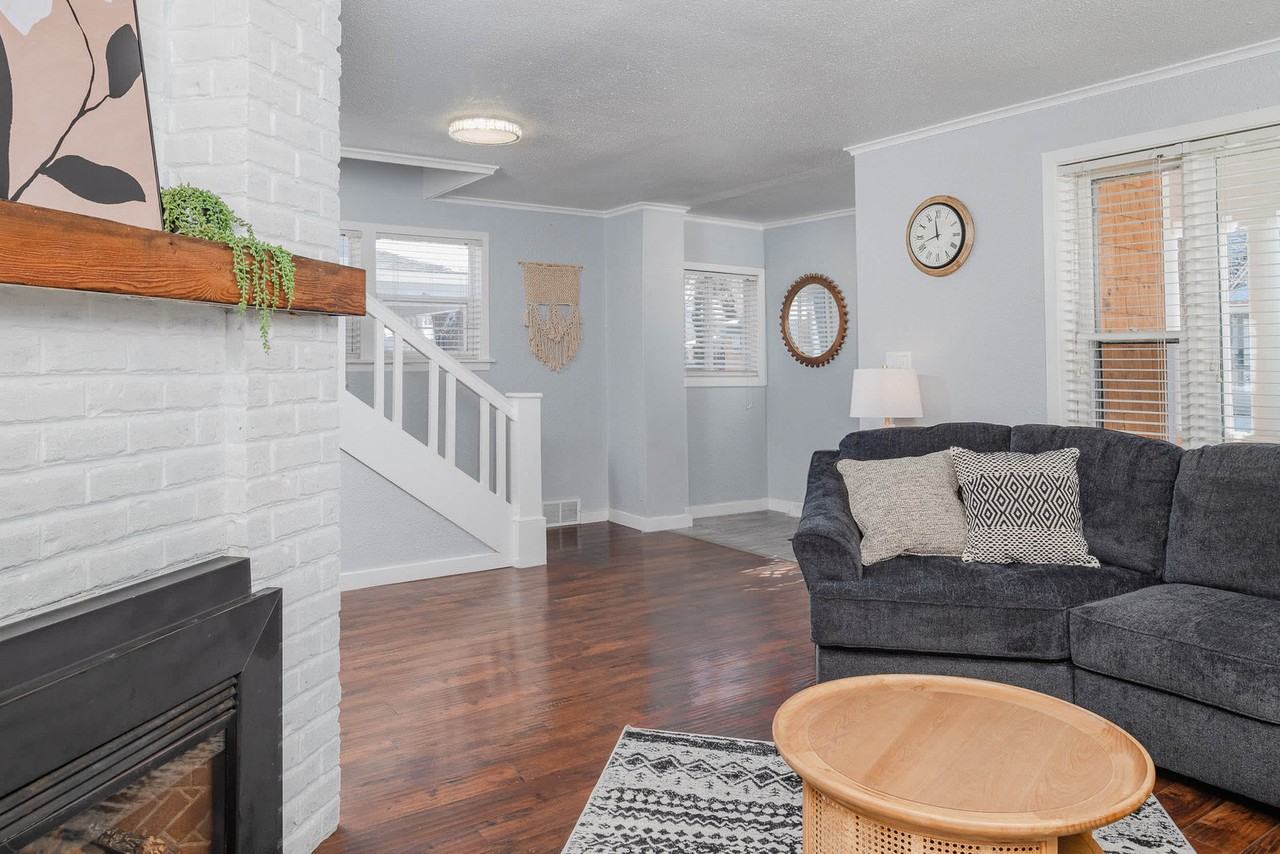 212 Baldwin Ave #1061634P - Photo 2 of 21