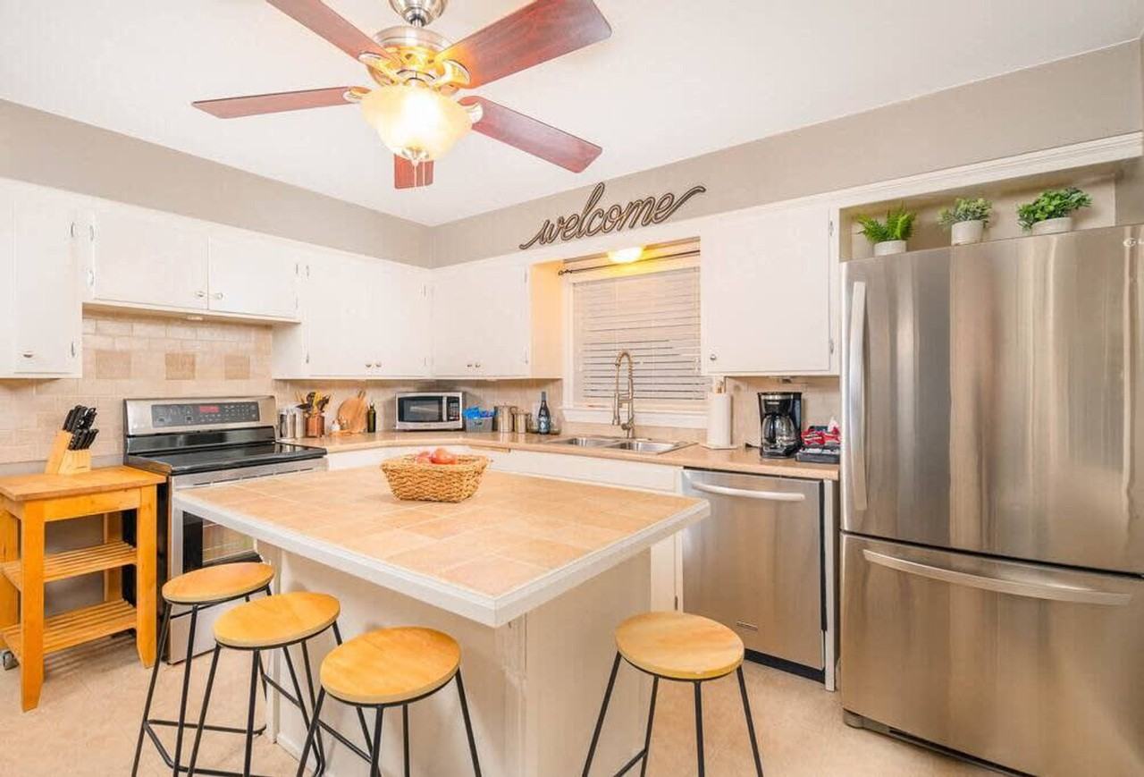 1237 S Outagamie St #1061637P - Photo 2 of 16