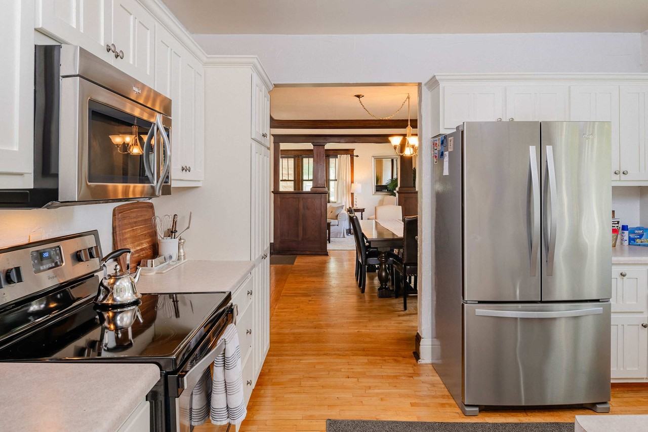 2300 Main St #1061641P - Photo 2 of 24