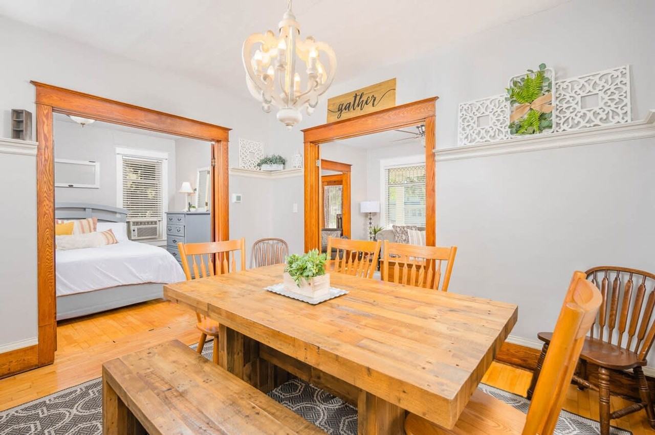 609 S State St #1061651P - Photo 5 of 14