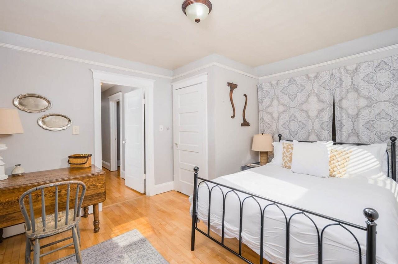 609 S State St #1061651P - Photo 7 of 14