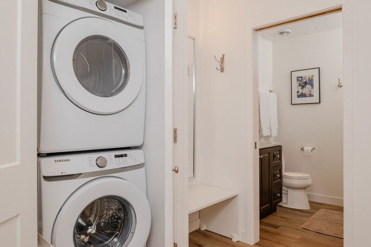 127 W Wisconsin Ave #1061653P - Photo 6 of 11