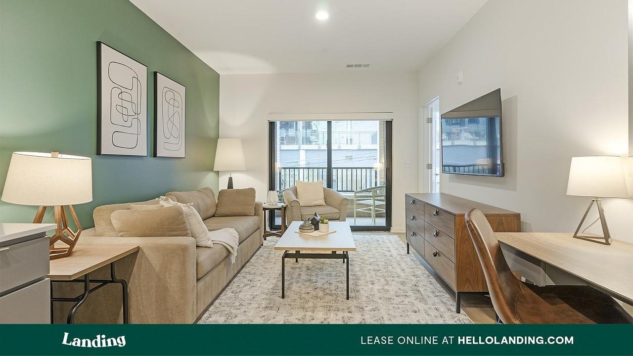 318 W Corporation St - Photo 2 of 50