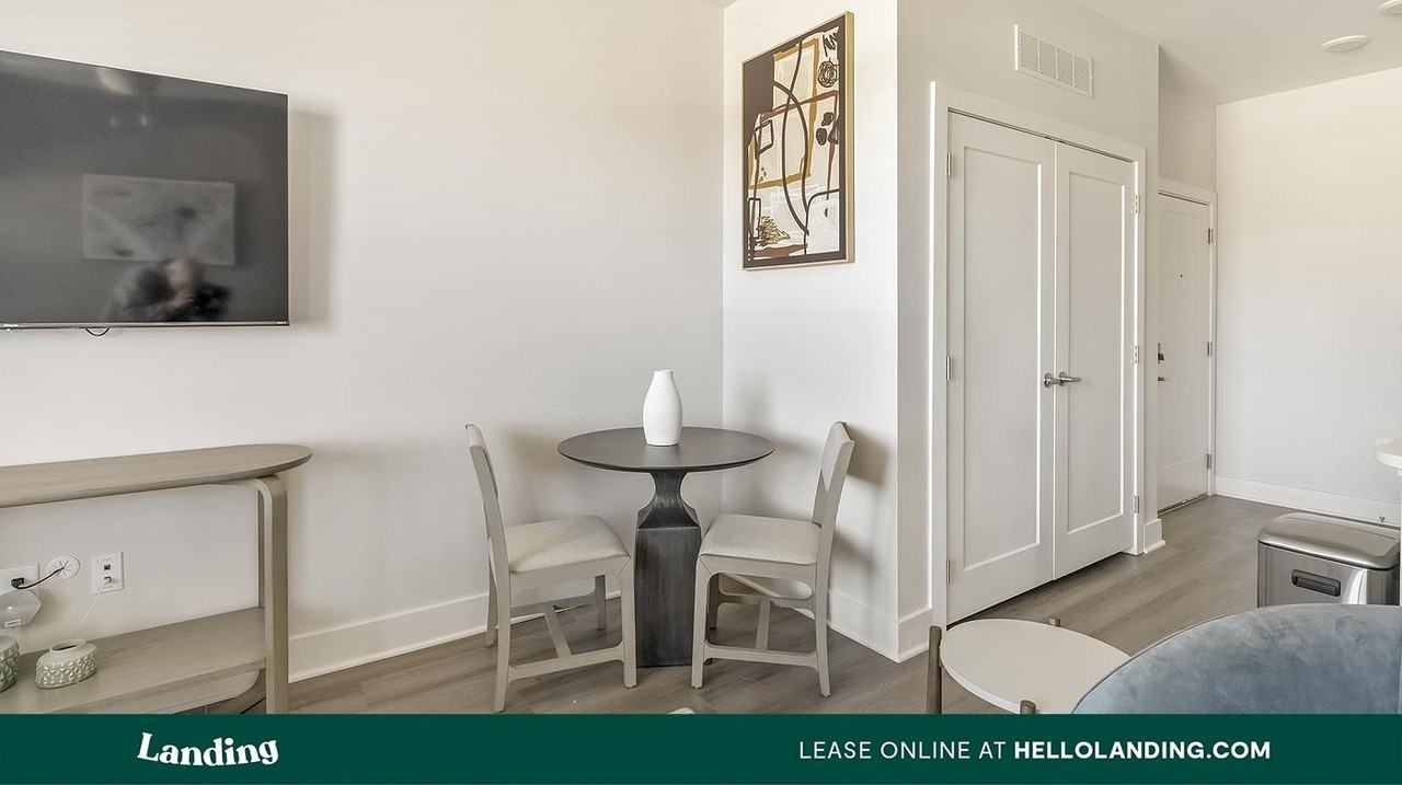 556 Martin Rd SW - Photo 3 of 50