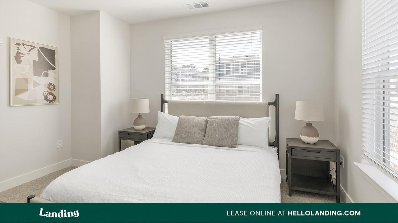 556 Martin Rd SW - Photo 6 of 50