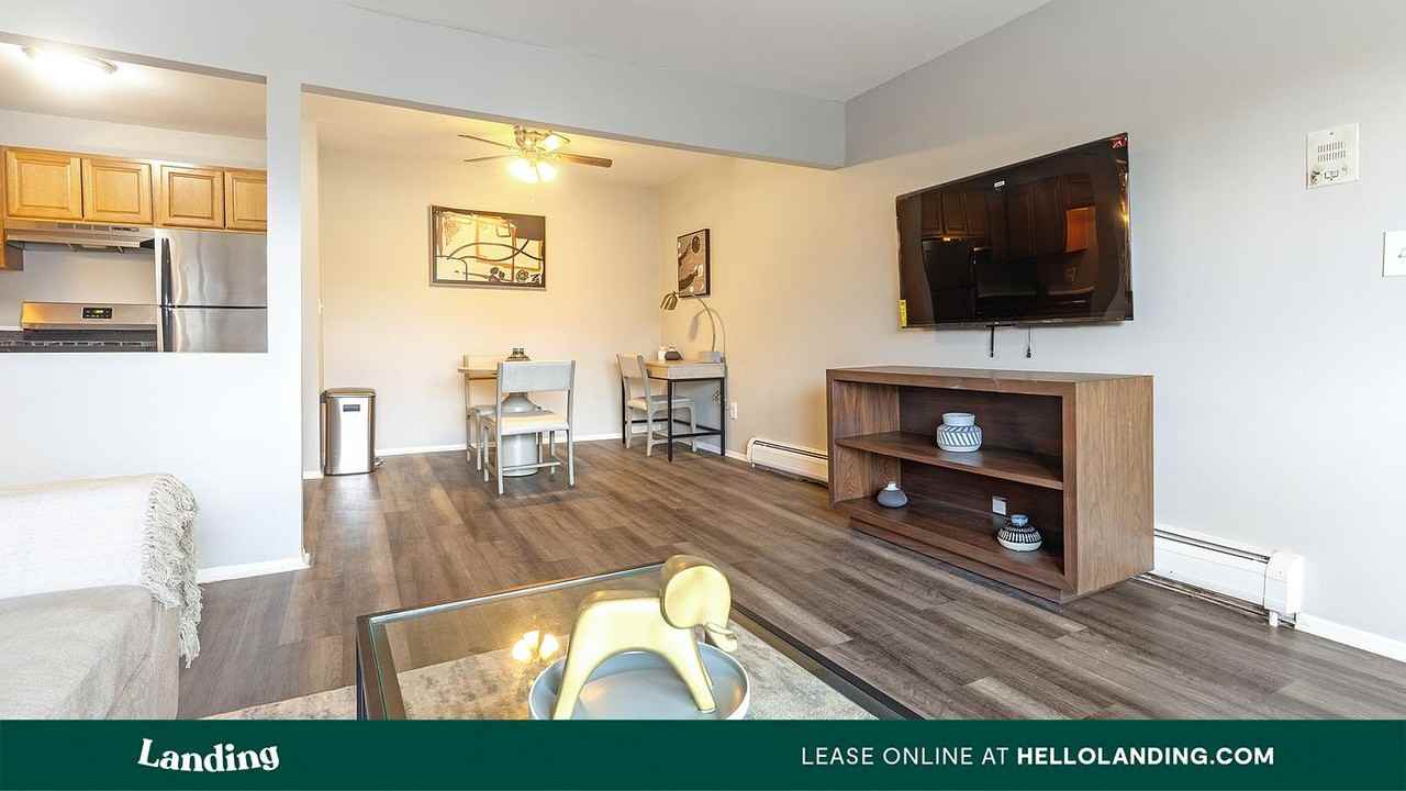 2572 Carpenter Rd - Photo 5 of 50