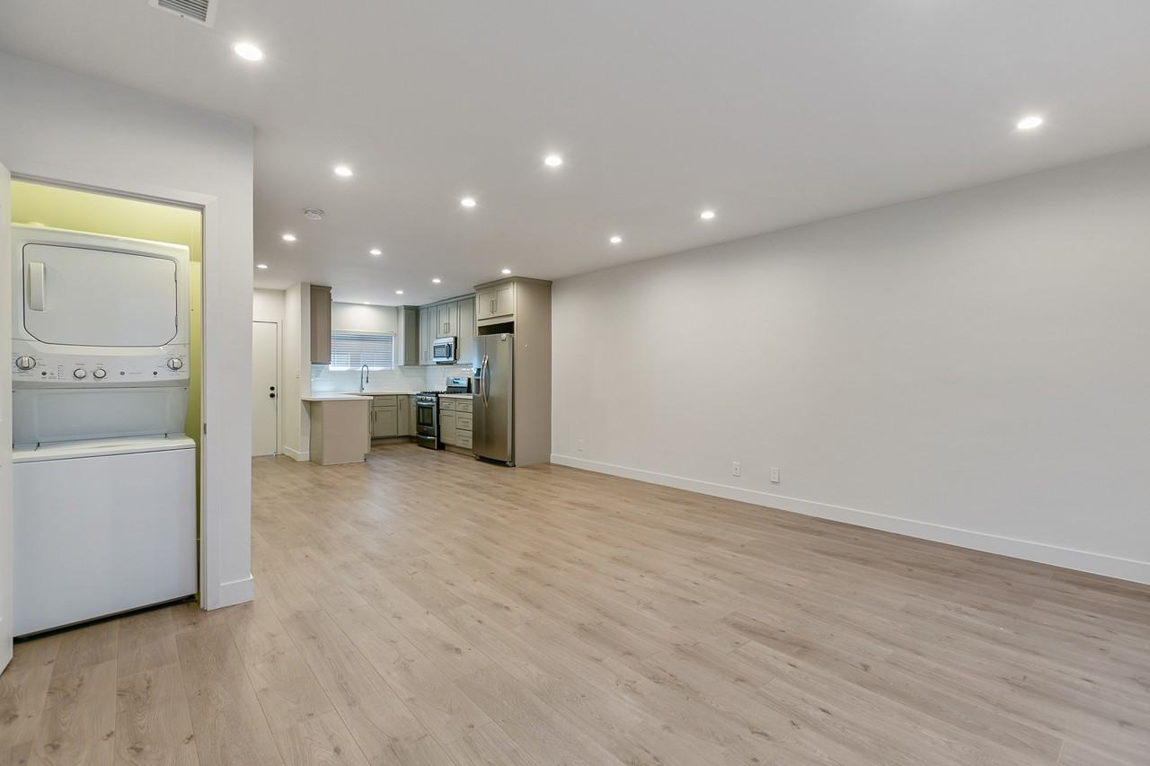 4053 West 23rd Street #D - Photo 5 of 16