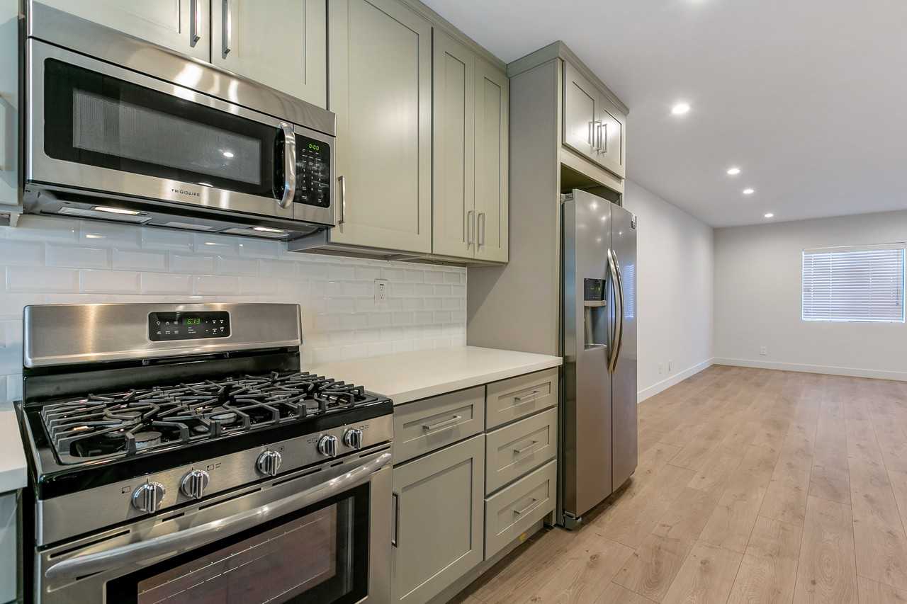 4053 West 23rd Street #D - Photo 3 of 16