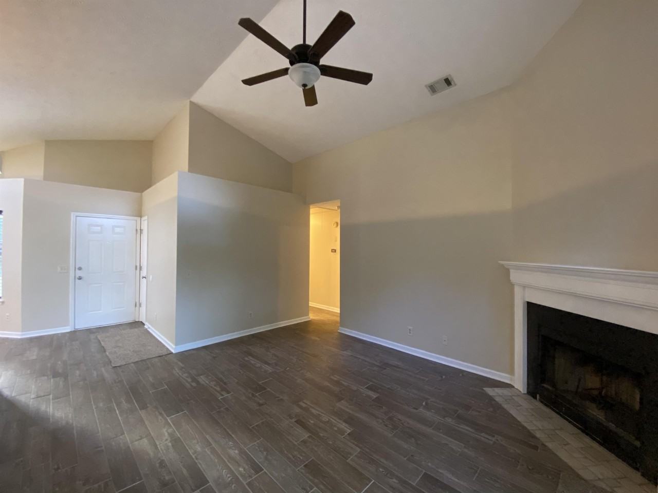 105 Marsh Edge Ln - Photo 2 of 22