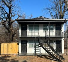 760 Richmond Ave #4 - Photo 1 of 1
