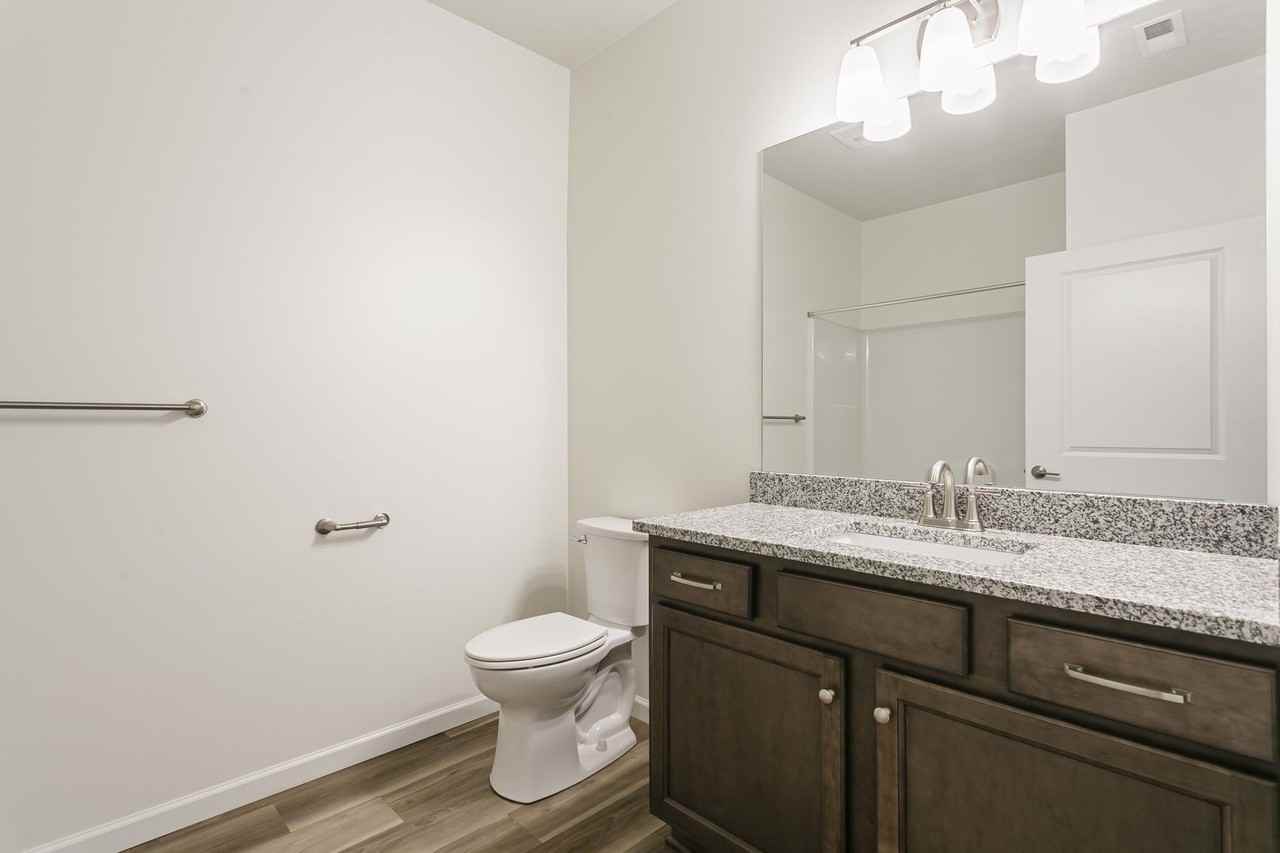 Fourmile Creek Apartments and Townhomes - Photo 5 of 41