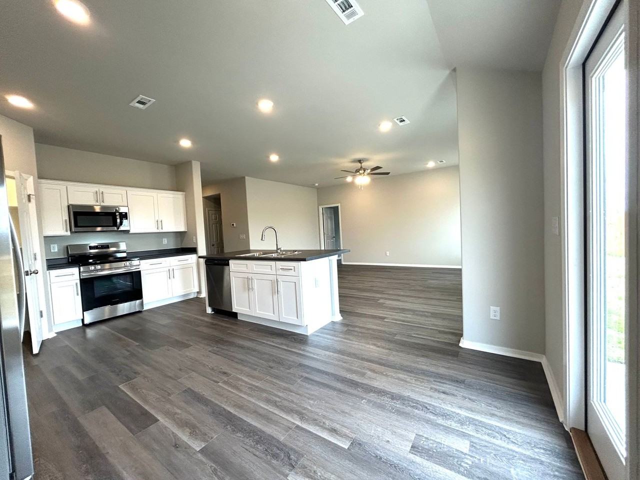 2790 W Azurite St - Photo 4 of 30